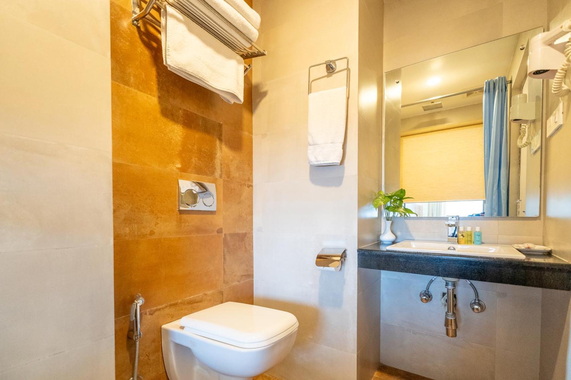 Hotel Haven O' Ganga Покхара Экстерьер фото