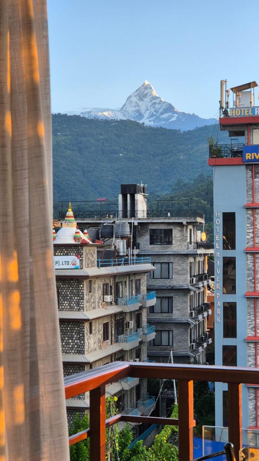 Hotel Haven O' Ganga Покхара Экстерьер фото