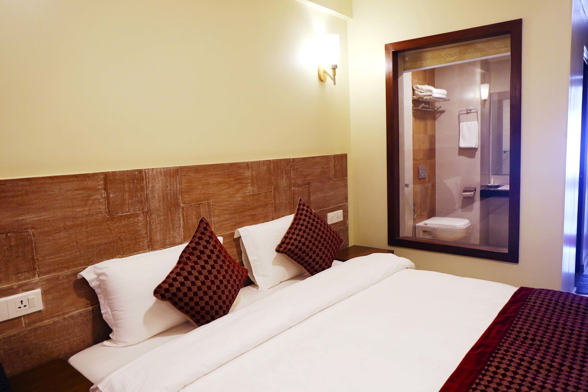 Hotel Haven O' Ganga Покхара Экстерьер фото
