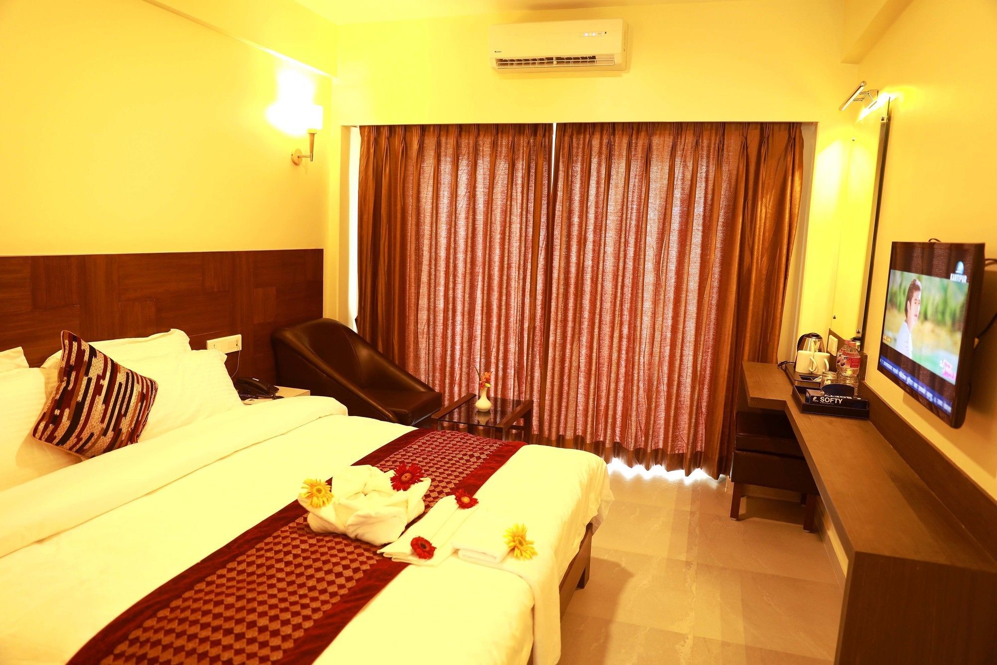 Hotel Haven O' Ganga Покхара Экстерьер фото