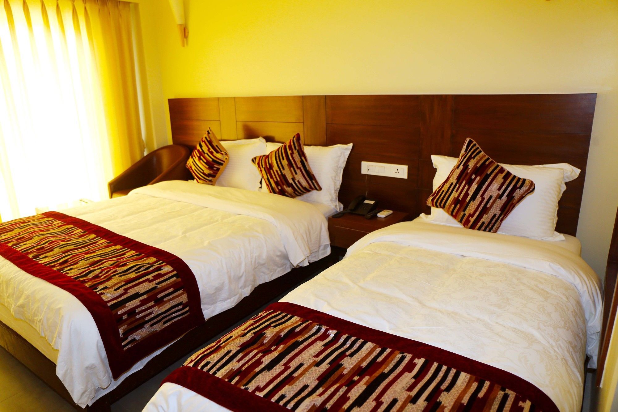 Hotel Haven O' Ganga Покхара Экстерьер фото